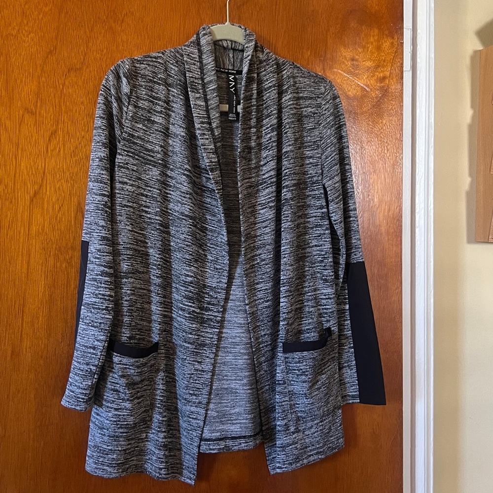 NYC MARC NEW YORK SWEATER